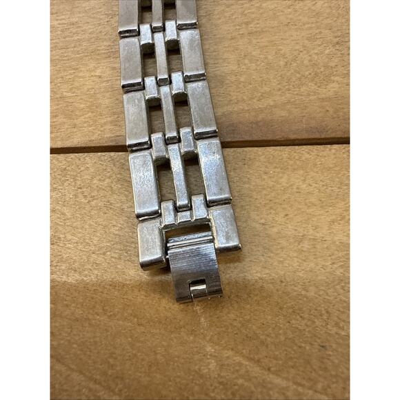 VTG GUCCI WATCH Silver Toned Parts Or Repair main image 6